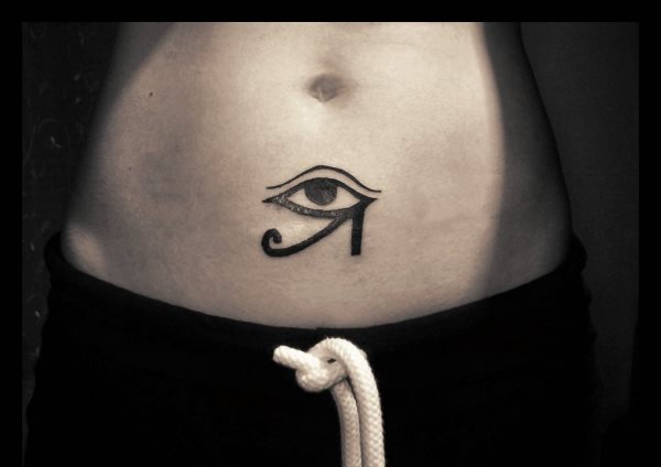 75 Tatuagens de olho de Hórus (Olho de Ra)