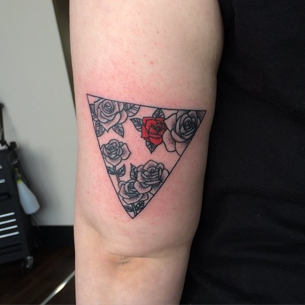 tatuagem triangulo 103