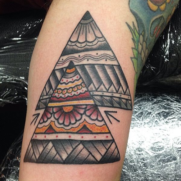 tatuagem triangulo 113