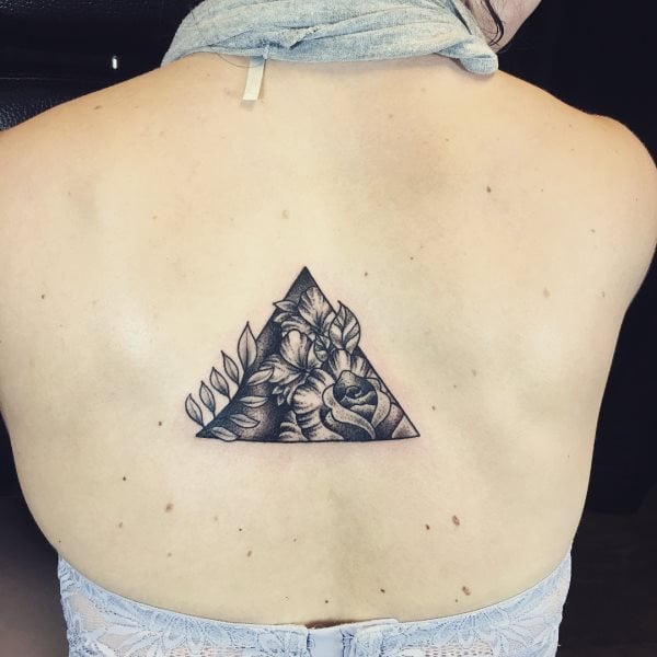 tatuagem triangulo 155