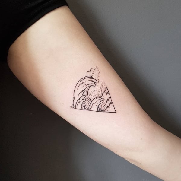 tatuagem triangulo 159