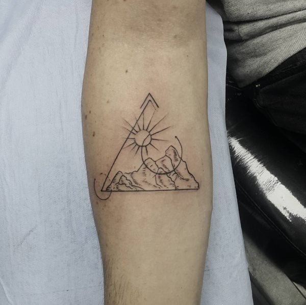 tatuagem triangulo 191