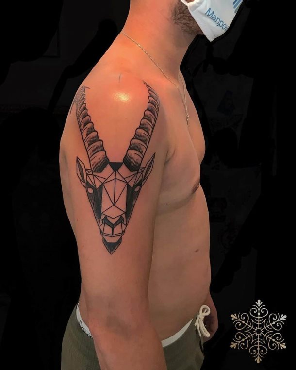 tatuagem signo capricornio 86
